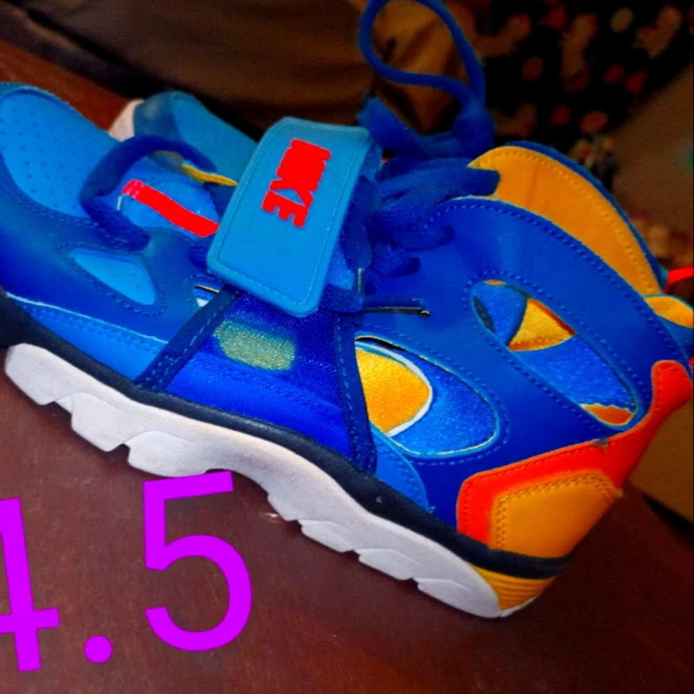 Nike 4.5